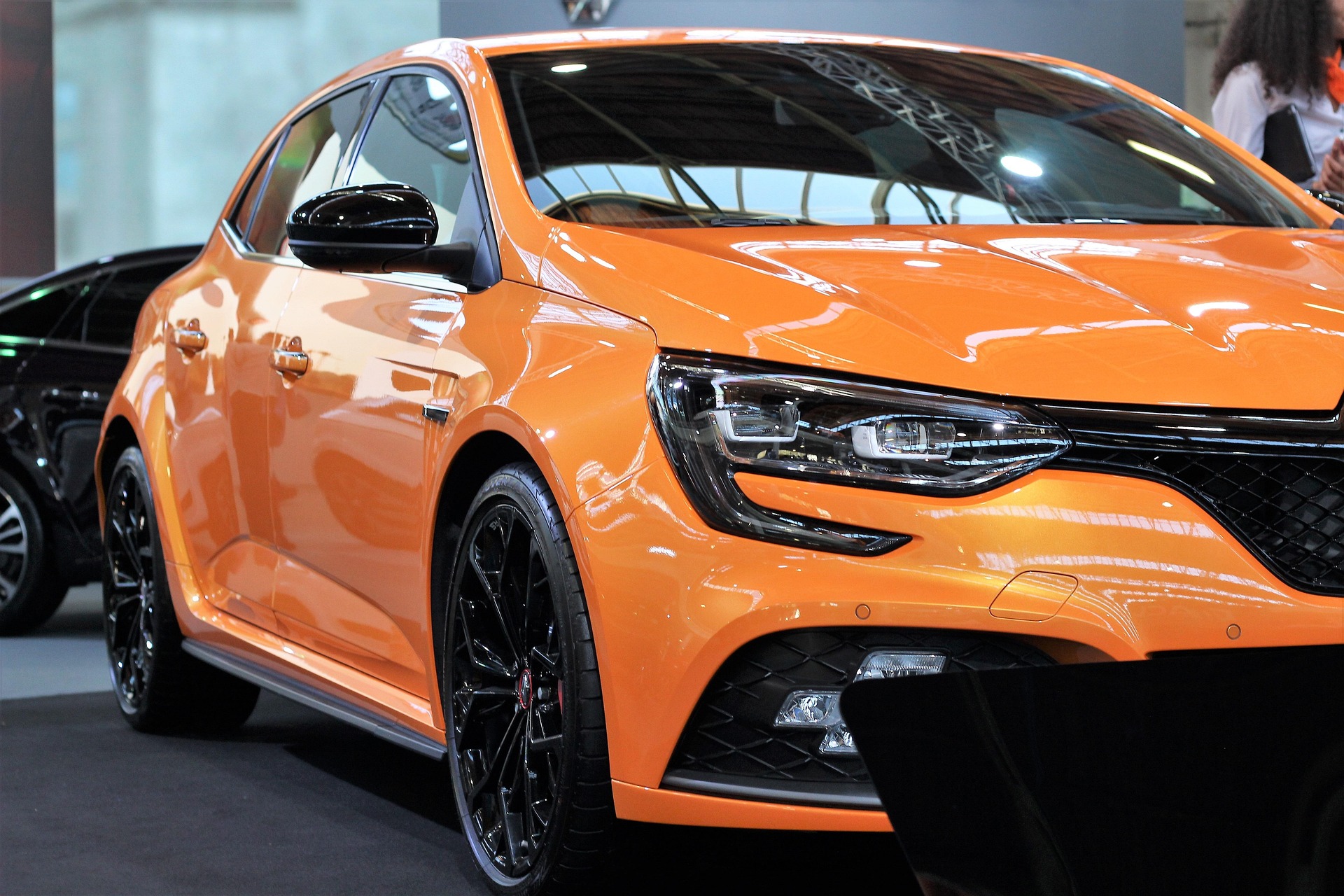 Renault Clio RS sur route - traitement moteur F4R au Mitosaldaite pour performances circuit et fiabilité coussinets bielle durables